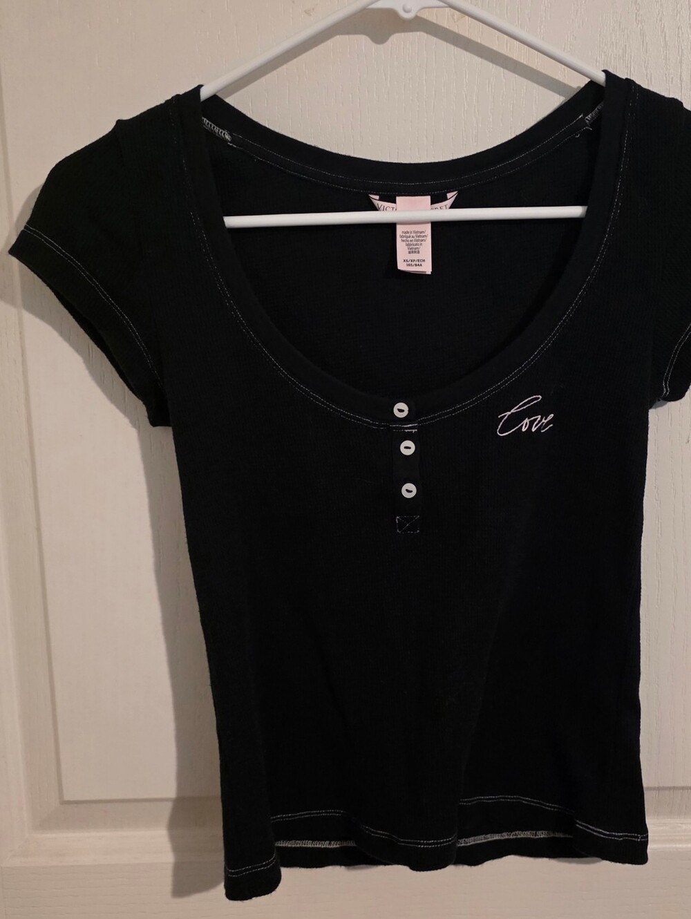 VICTORIA'S SECRET - PAJAMA TOP (BLACK)